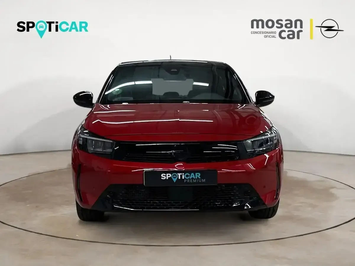 Usado Opel Corsa 100 CV (73 kW) 2025 Rojo Utilitario