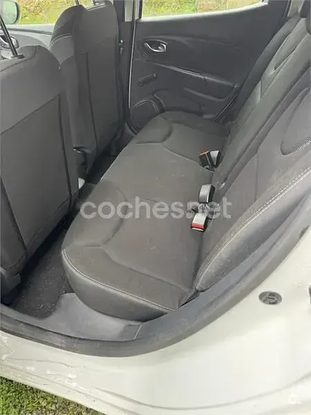 Usado Renault Clio IV LIMITED 90 CV (66 kW) 2017 Blanco Berlina