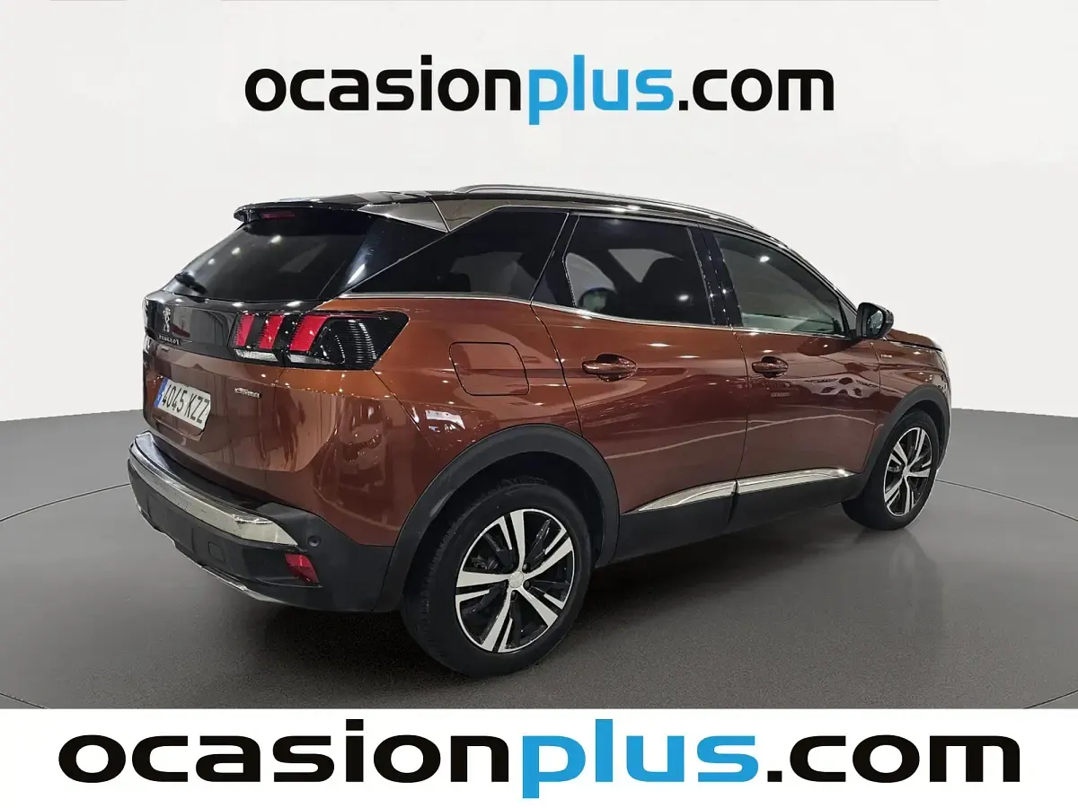 Usado Peugeot 3008 GT-line 131 CV (96 kW) 2019 Marrón SUV