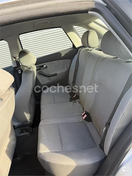 Usado Seat Ibiza Stella 64 CV (47 kW) 2003 Gris / plata Utilitario