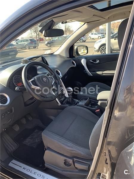 Usado Renault Koleos Dynamique 150 CV (110 kW) 2008 Negro SUV