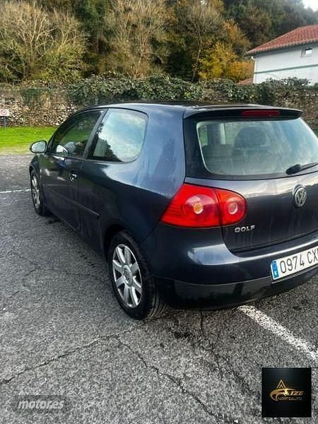 Usado VW Golf IV Sportline 140 CV (102 kW) 2004 Gris Berlina