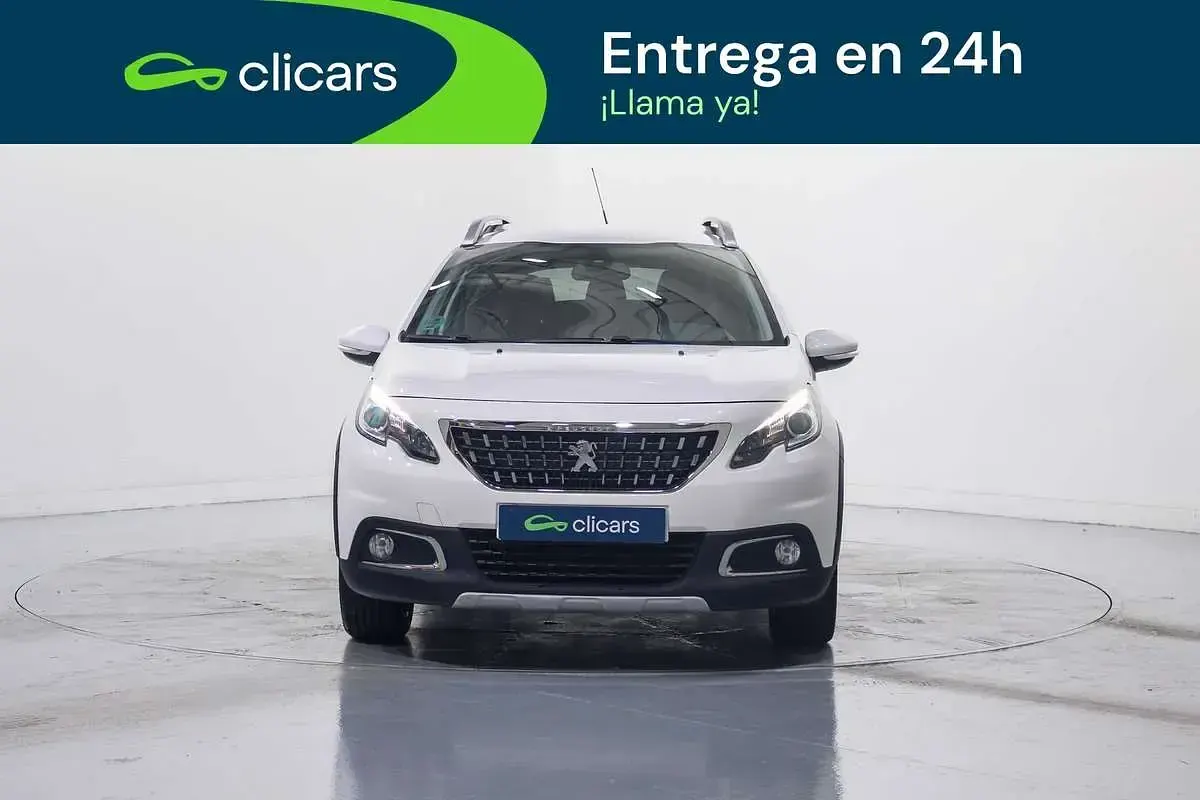 Usado Peugeot 2008 Allure 110 CV (80 kW) 2018 Blanco SUV