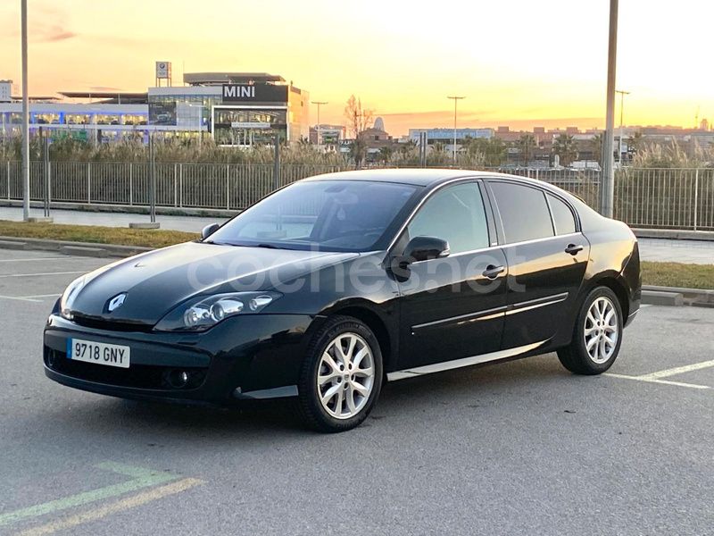 Negro Usado 2009 Renault Laguna GrandTour GT Familiar | 7999 € - Imagen 1/4