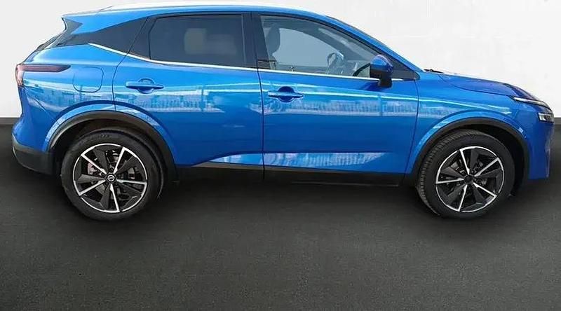 Usado Nissan Qashqai Tekna 158 CV (116 kW) 2022 Magnetic blue con techo midnig SUV