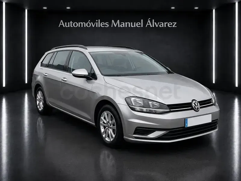 Usado VW Golf VII Advance 115 CV (84 kW) 2020 Beige Familiar