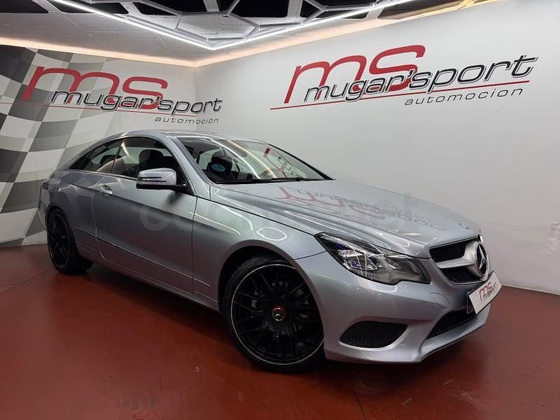 Usado Mercedes E220 170 CV (125 kW) 2015 Gris / plata Coupe