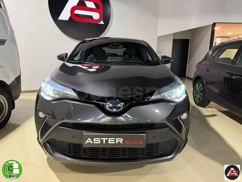 Usado Toyota C-HR Advance 122 CV (89 kW) 2021 Gris / plata SUV