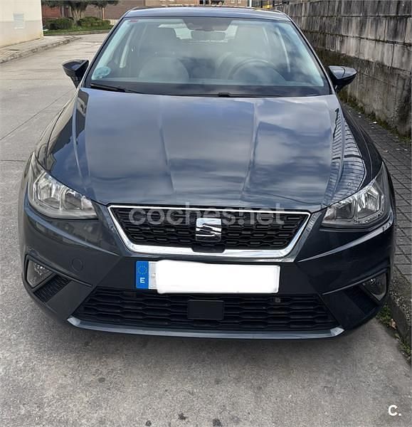 Usado Seat Ibiza Style 95 CV (69 kW) 2019 Negro Utilitario