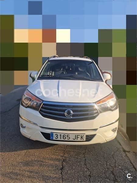 Usado Ssangyong (KGM) Rodius 155 CV (114 kW) 2015 Blanco Monovolumen