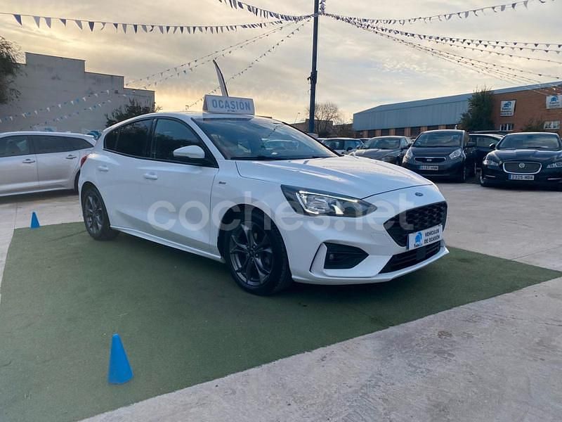 Blanco Usado 2021 Ford Focus ST-Line Berlina | 14.499 € - Imagen 1/4