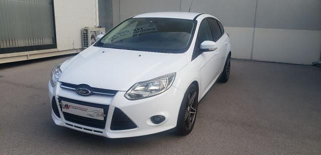 Blanco Usado 2011 Ford Focus Business Edition Utilitario | 6950 € (Un poco caro) - Imagen 1/4