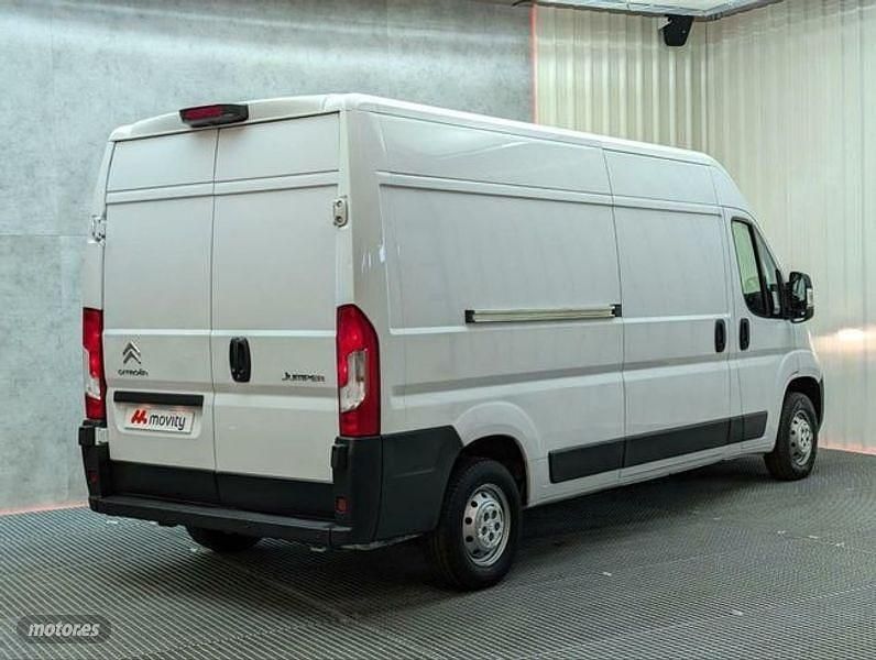 Usado Citroën Jumper 140 CV (102 kW) 2022 Blanco Monovolumen