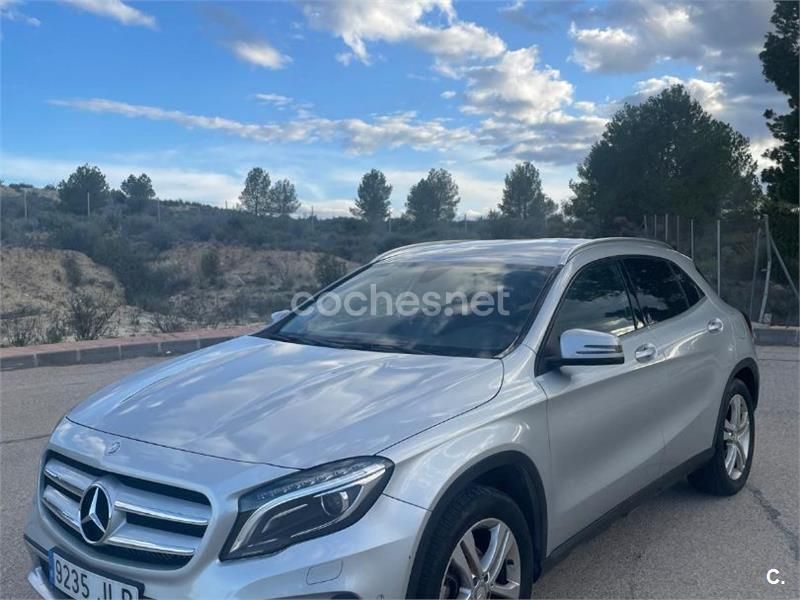 Gris / plata Usado 2016 Mercedes GLA220 Urban SUV | 15.350 € (Precio justo) - Imagen 1/4