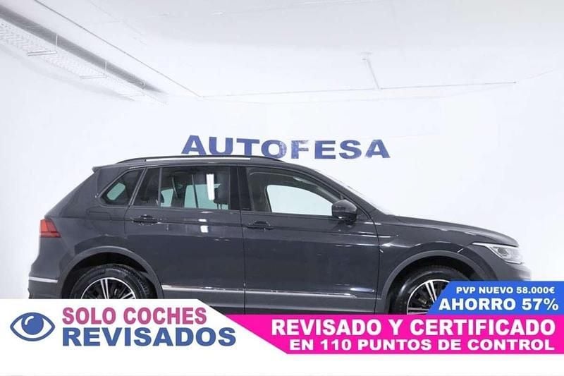 Usado VW Tiguan Life 245 CV (180 kW) 2022 Gris / plata SUV