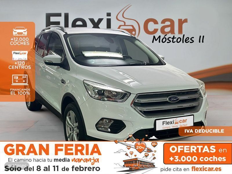 Usado Ford Kuga Trend 120 CV (88 kW) 2017 Blanco SUV