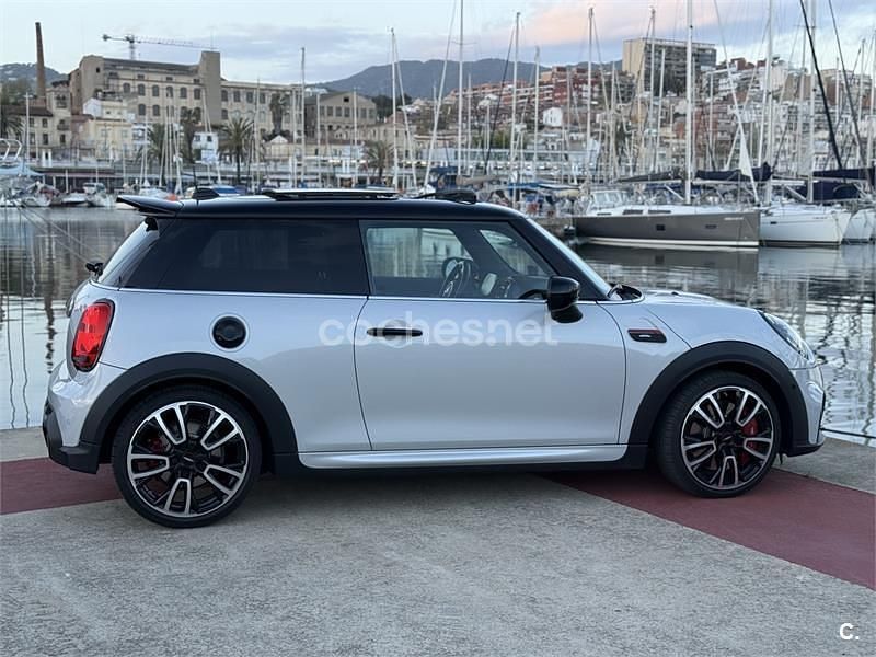 Usado Mini John Cooper Works 231 CV (169 kW) 2021 Gris / plata Utilitario
