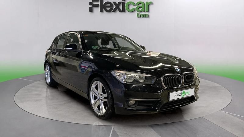 Usado BMW 118 136 CV (100 kW) 2018 Negro Utilitario
