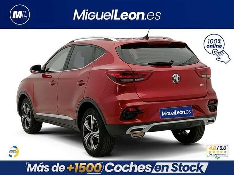 Usado MG ZS Comfort 106 CV (77 kW) 2024 Rojo SUV