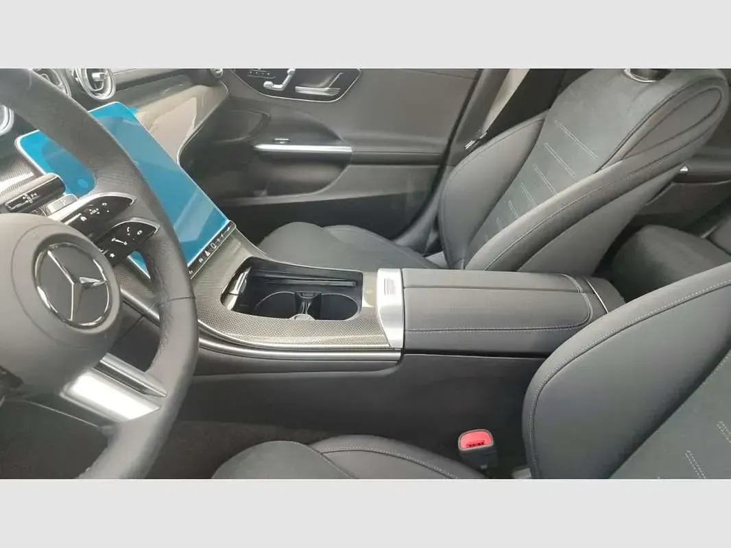 Usado Mercedes C300 265 CV (194 kW) 2026 Negro Berlina