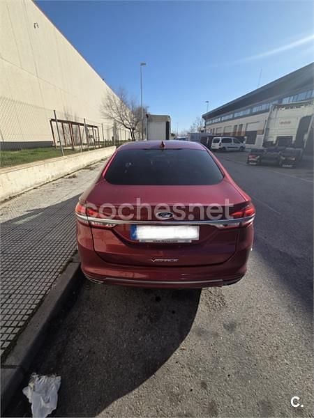 Usado Ford Mondeo Vignale 187 CV (137 kW) 2021 Rojo Berlina