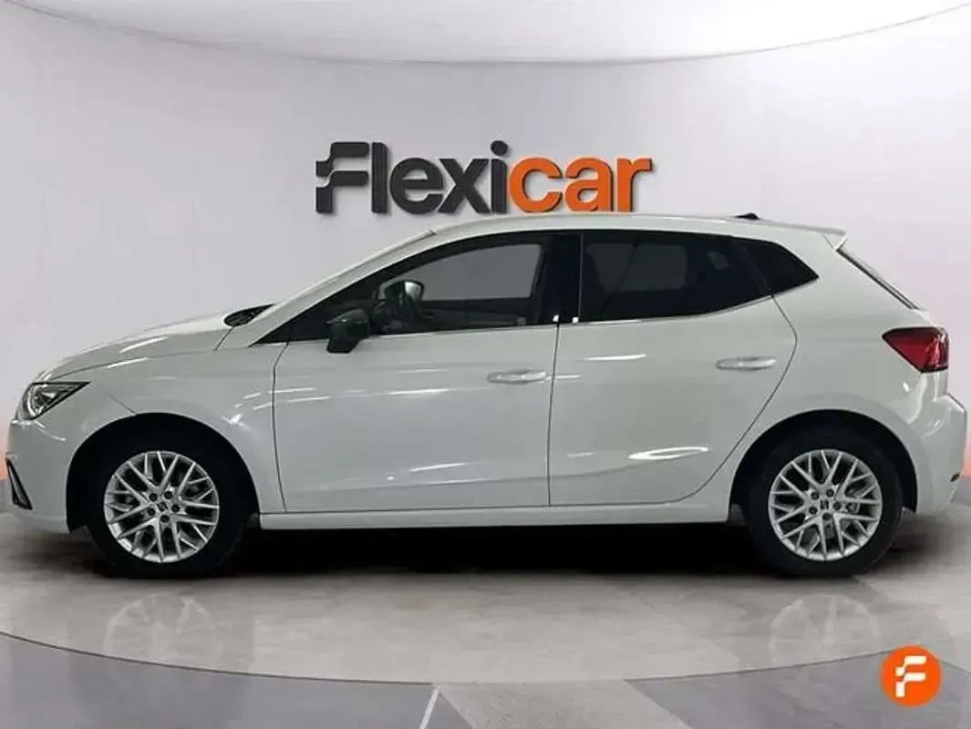 Usado Seat Ibiza 116 CV (85 kW) 2024 Blanco Utilitario