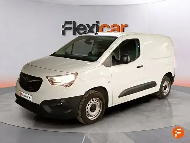Usado Opel Combo Edition+ 102 CV (75 kW) 2021 Blanco Monovolumen