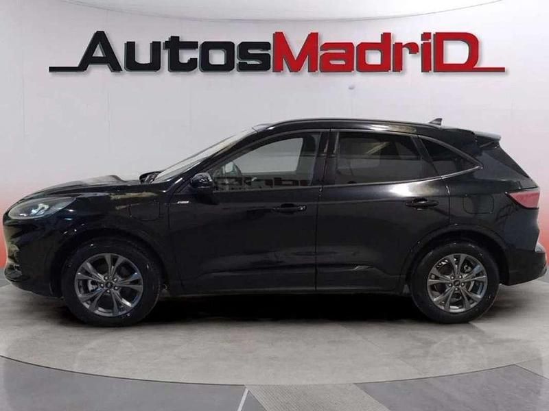 Usado Ford Kuga ST-Line 227 CV (166 kW) 2023 Negro SUV