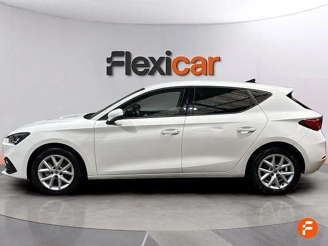 Usado Seat Leon Style 115 CV (84 kW) 2021 Blanco