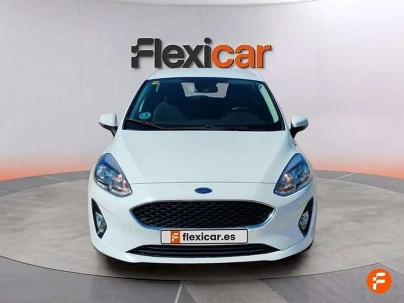 Usado Ford Fiesta Trend+ 101 CV (74 kW) 2018 Blanco Utilitario