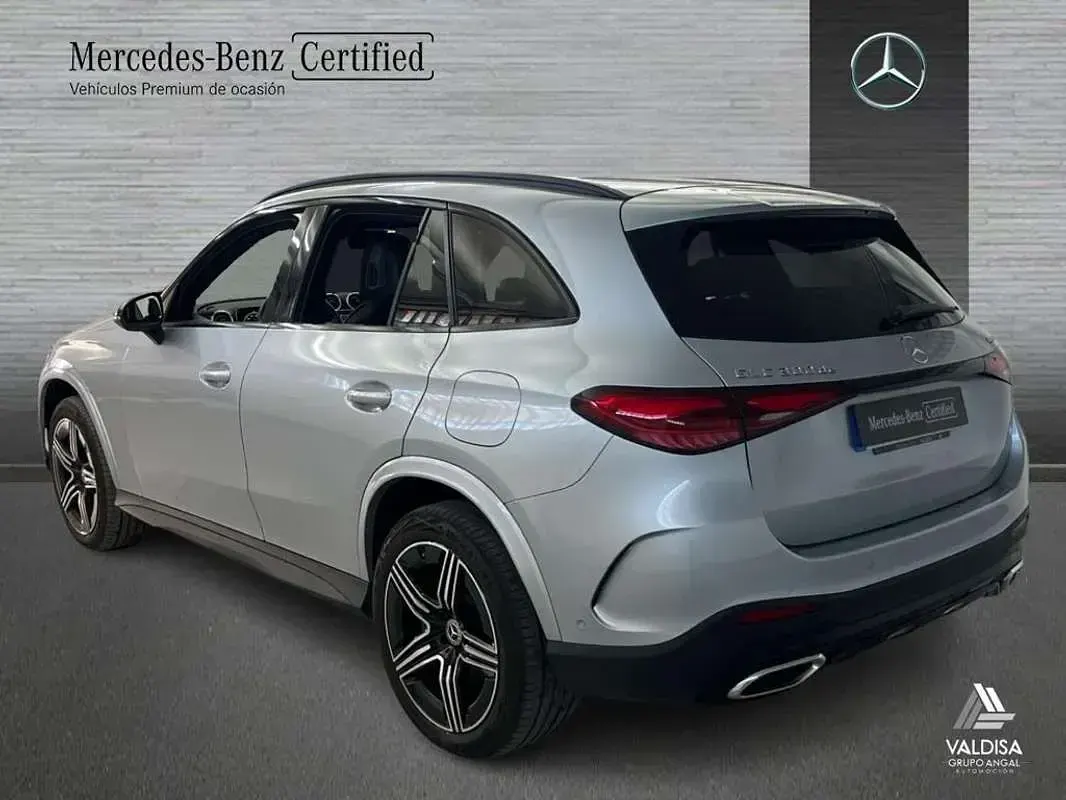 Usado Mercedes GLC300 AMG line 333 CV (244 kW) 2024 SUV