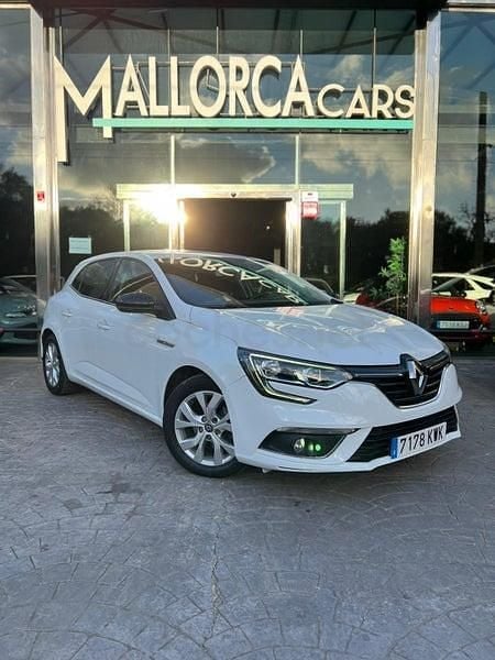 Usado Renault Mégane IV Bose Edition 140 CV (102 kW) 2019 Blanco Berlina
