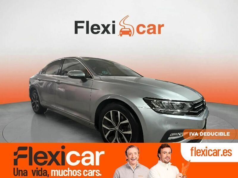 Gris Usado 2020 VW Passat Executive Berlina | 21.490 € (Precio justo) - Imagen 1/4