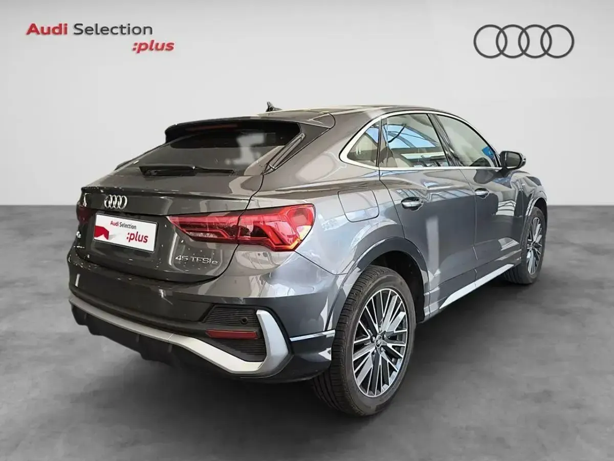 Usado Audi Q3 Sportback S-Line 245 CV (180 kW) 2024 Gris SUV