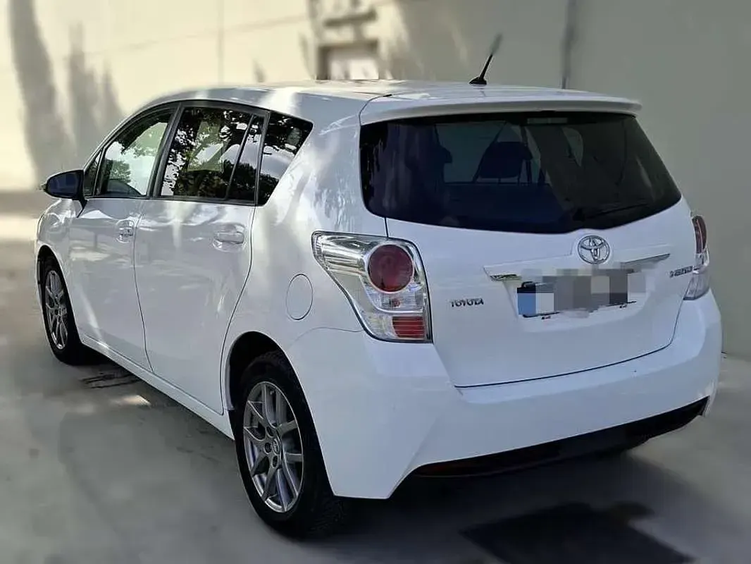 Usado Toyota Verso Advance 116 CV (85 kW) 2015 Blanco Monovolumen