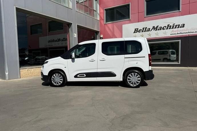 Usado Citroën Berlingo Feel 103 CV (75 kW) 2020 Blanco Monovolumen
