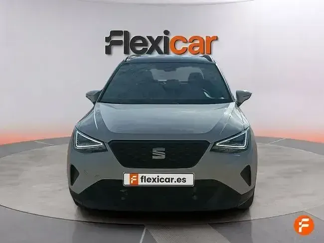 Usado Seat Arona Style 110 CV (80 kW) 2023 Blanco SUV