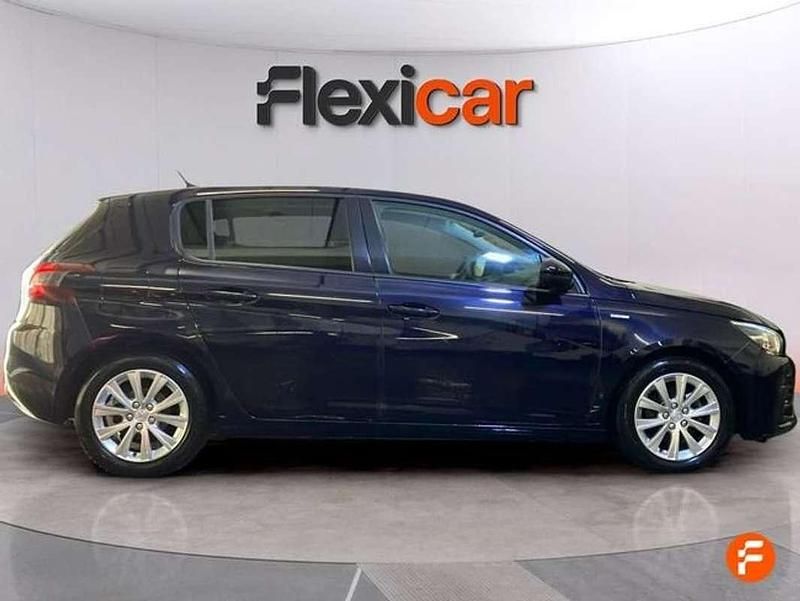 Usado Peugeot 308 Access 131 CV (96 kW) 2020 Azul Utilitario