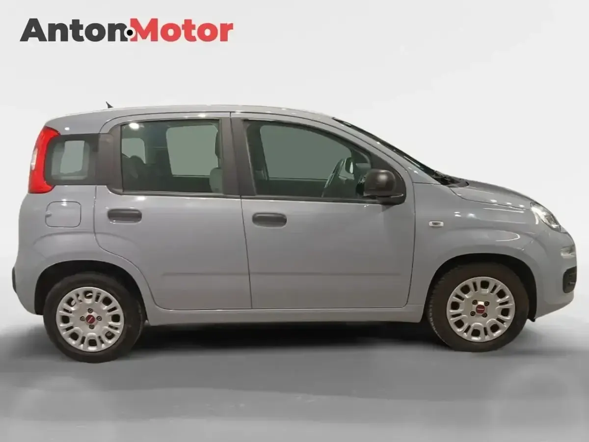 Usado Fiat Panda City Life 70 CV (51 kW) 2022 Gris Utilitario