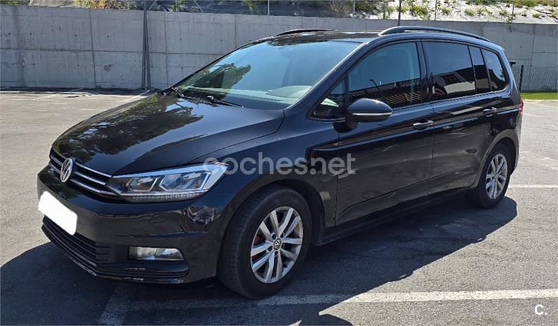 Negro Usado 2017 VW Touran Advance Monovolumen | 13.900 € (Buen precio) - Imagen 1/4