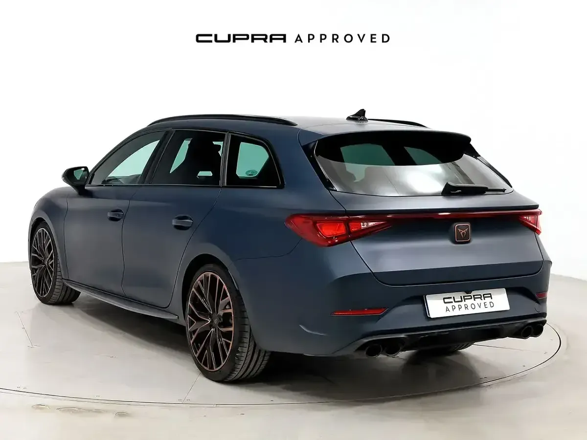 Usado Cupra Leon 300 CV (220 kW) 2022 Azul Familiar