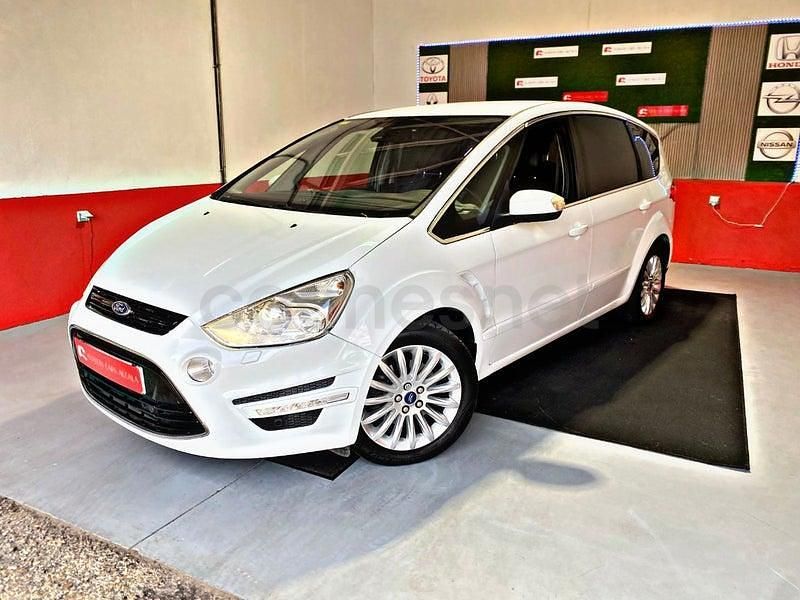 Usado Ford S-MAX Titanium 140 CV (102 kW) 2013 Blanco Monovolumen