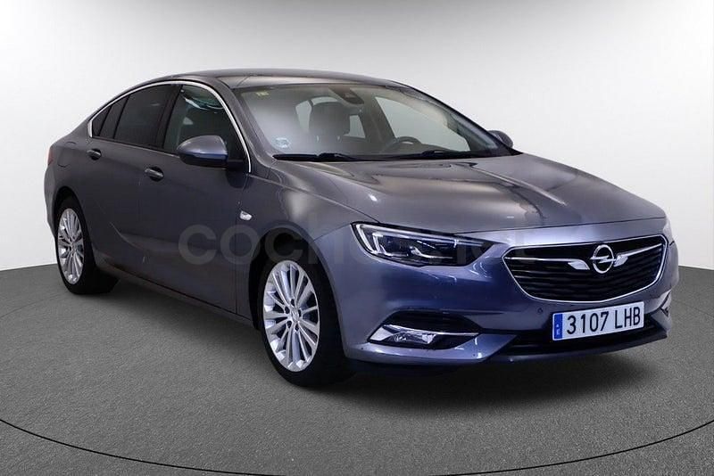 Usado Opel Insignia Innovation 136 CV (100 kW) 2020 Blanco Berlina