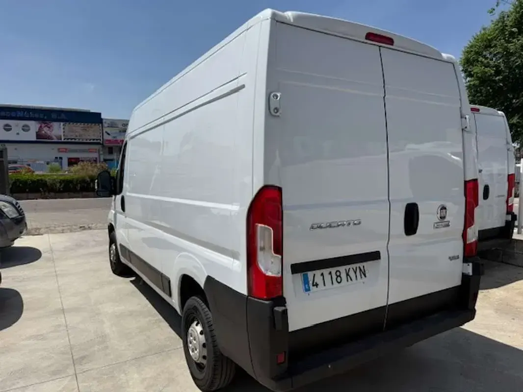 Usado Fiat Ducato 131 CV (96 kW) 2019 Blanco Van
