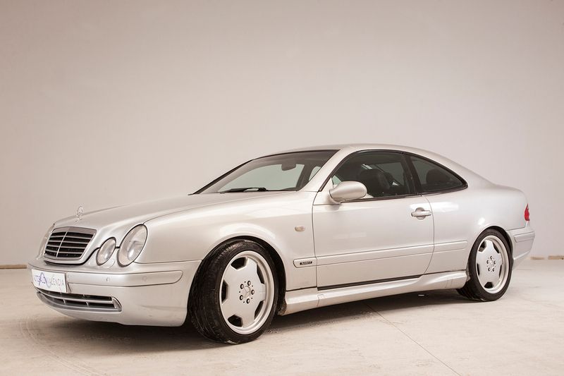 Usado Mercedes CLK55 AMG AMG 354 CV (260 kW) 1999 Plateado Coupe