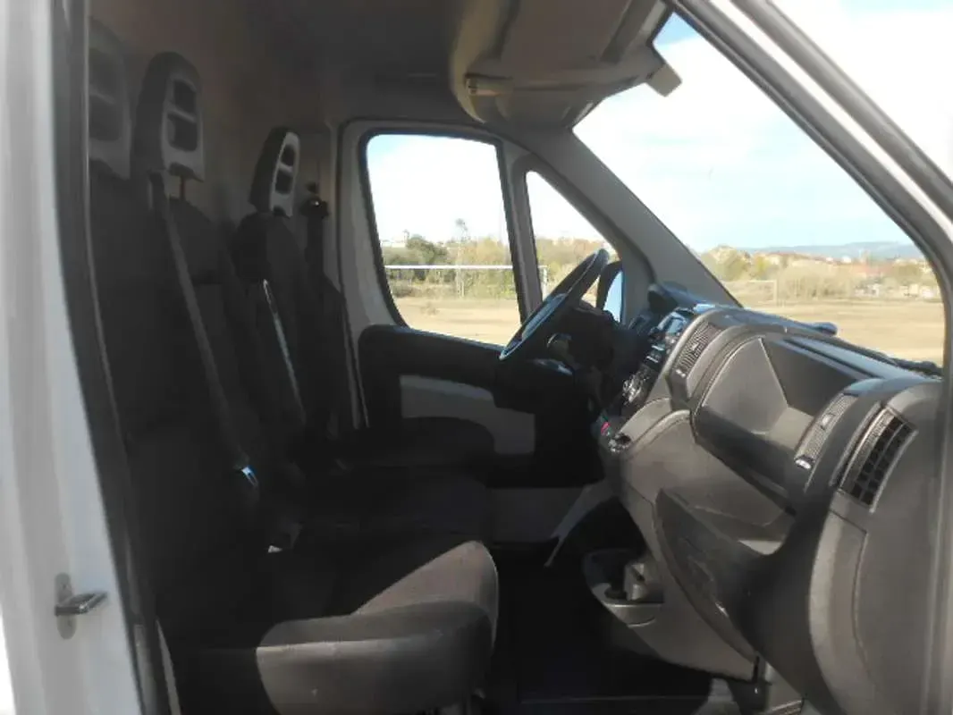 Usado Peugeot Boxer 131 CV (96 kW) 2018 Blanco Van