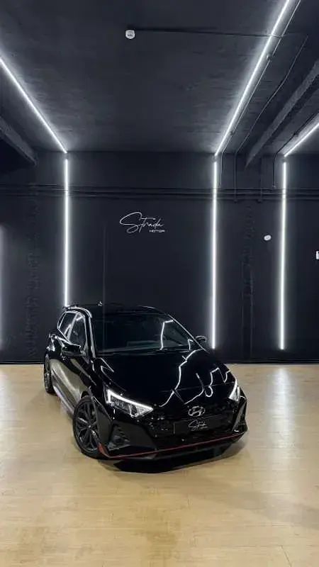 Usado Hyundai i20 204 CV (150 kW) 2023 Negro Utilitario
