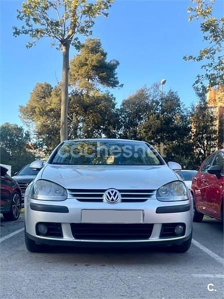 Usado VW Golf IV Highline 140 CV (102 kW) 2004 Gris / plata Berlina