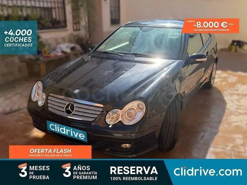 Usado Mercedes C200 136 CV (100 kW) 2007 Negro Berlina