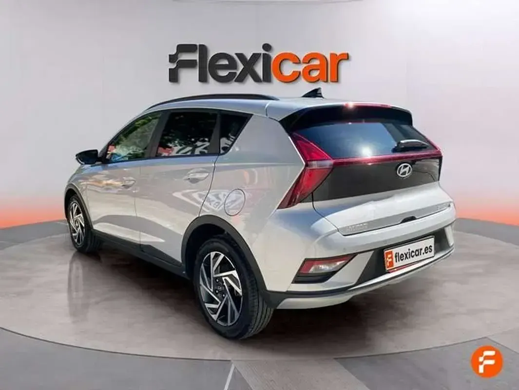 Usado Hyundai Bayon 80 CV (58 kW) 2025 Gris SUV
